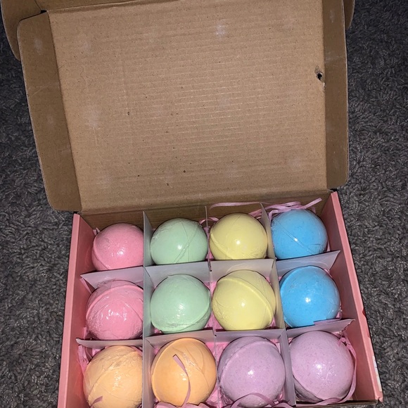 Bath bombs - Picture 2 of 3